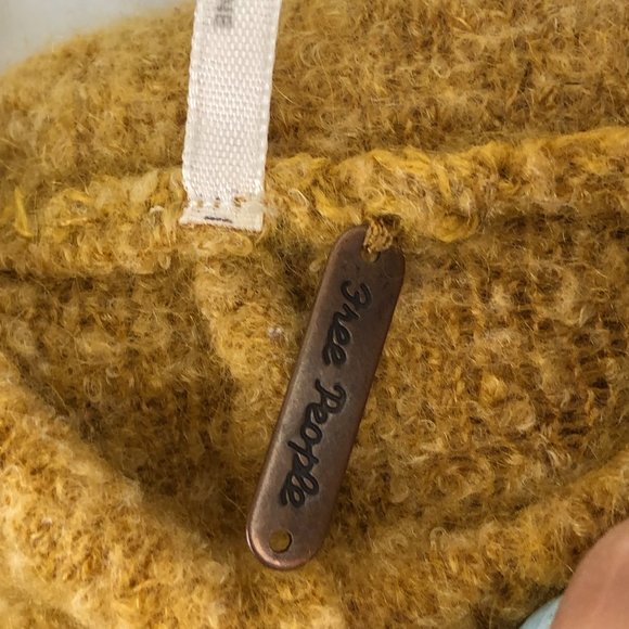 Free People Mousse Cropped Hoodie Boho Cottagecore Cozy Sweater Comfy - Picture 9 of 13